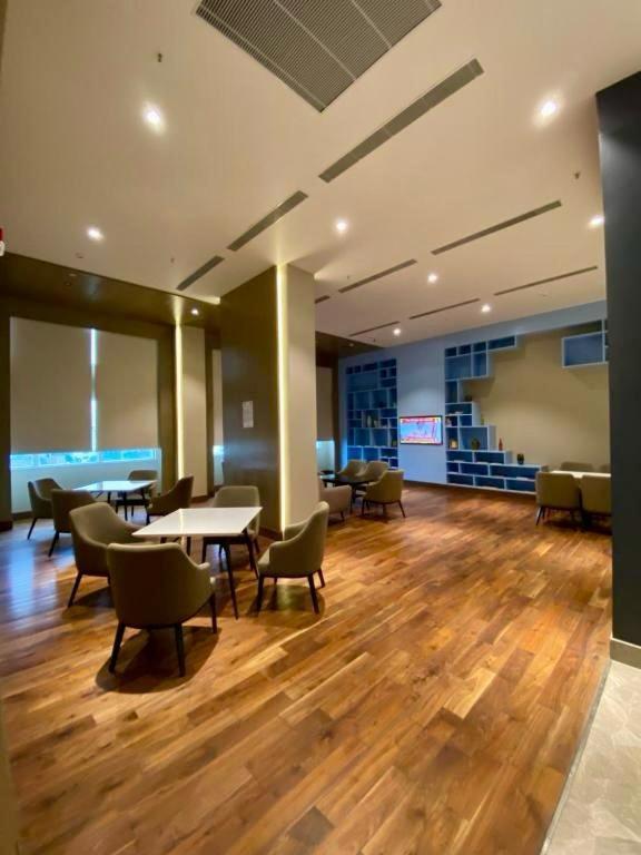 The Grace Residency, Lucknow Hotel Buitenkant foto